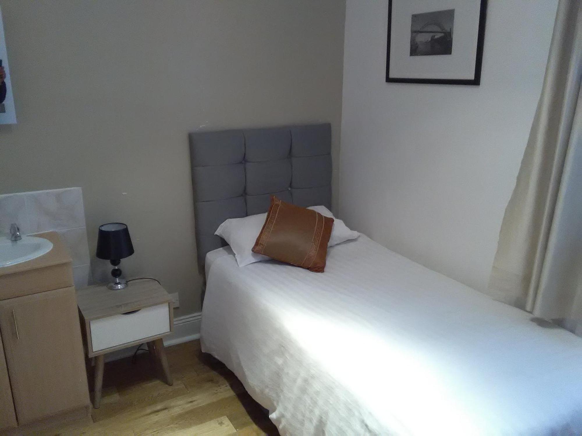 Clifton Hotel Newcastle 部屋 写真