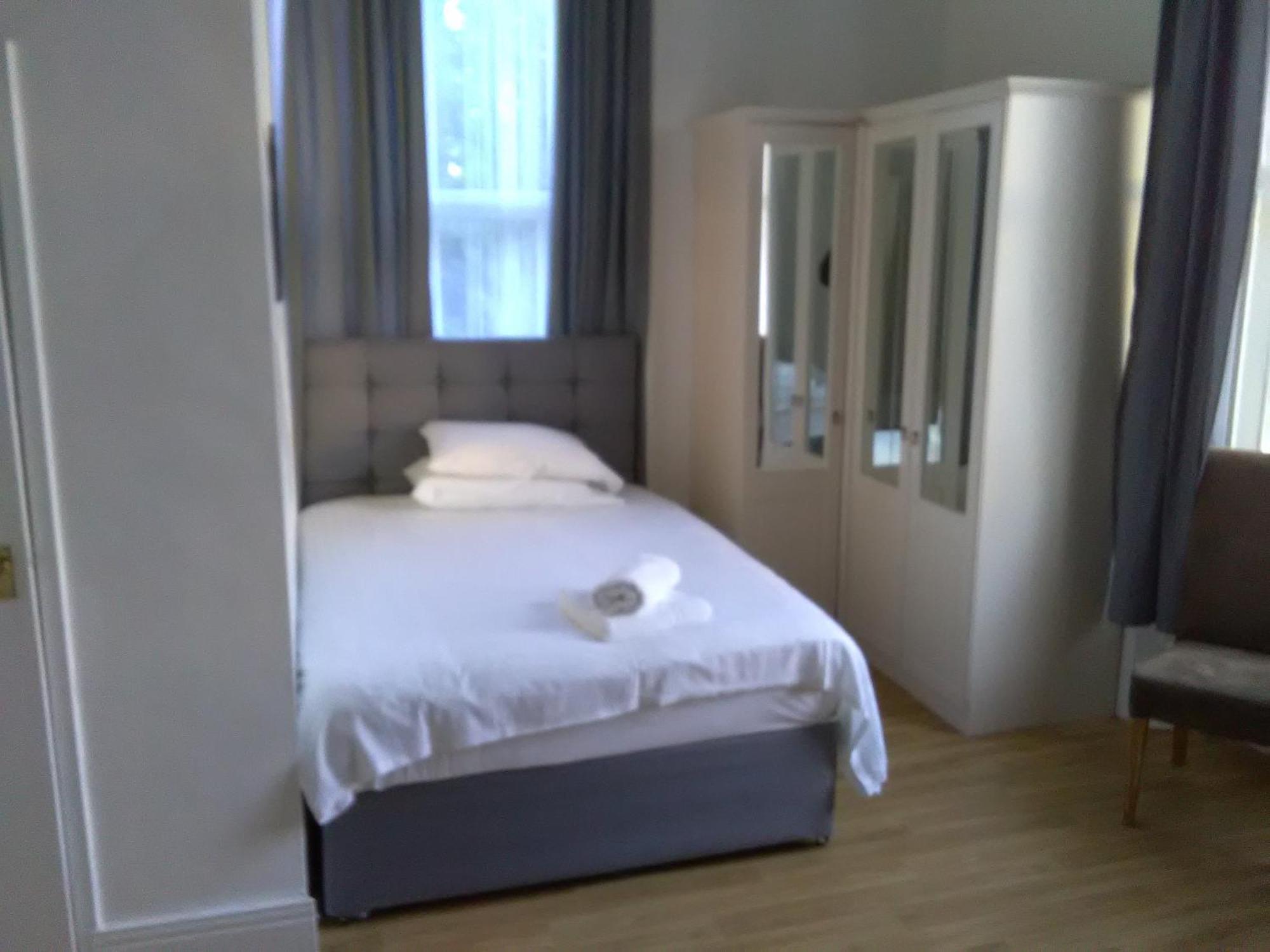 Clifton Hotel Newcastle 部屋 写真